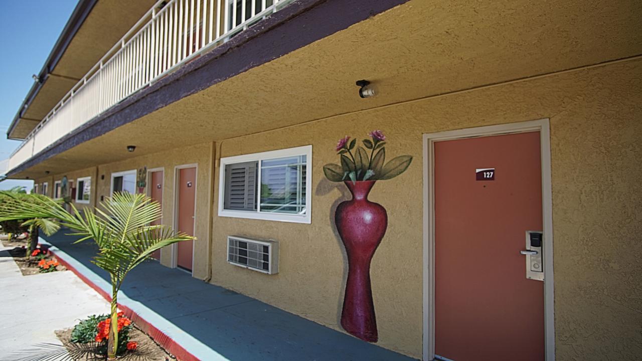 Los Angeles Inn & Suites - Lax West Athens Kültér fotó
